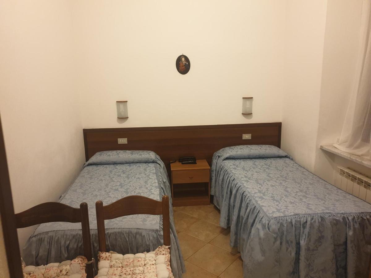Sabini Rentals - Affittacamere Санта-Маргерита-Лигуре Екстериор снимка